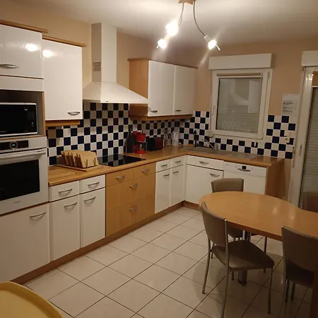 Le Plein Soleil 펜션 코르니몽