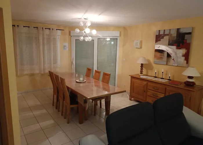 Le Plein Soleil 펜션 코르니몽